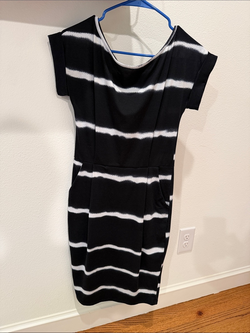 Women's Black & White Striped Sheath Dress